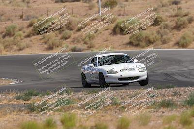 media/Jun-01-2025-CalClub SCCA (Sun) [[eae223c5dd]]/Group 5/Qualifying/